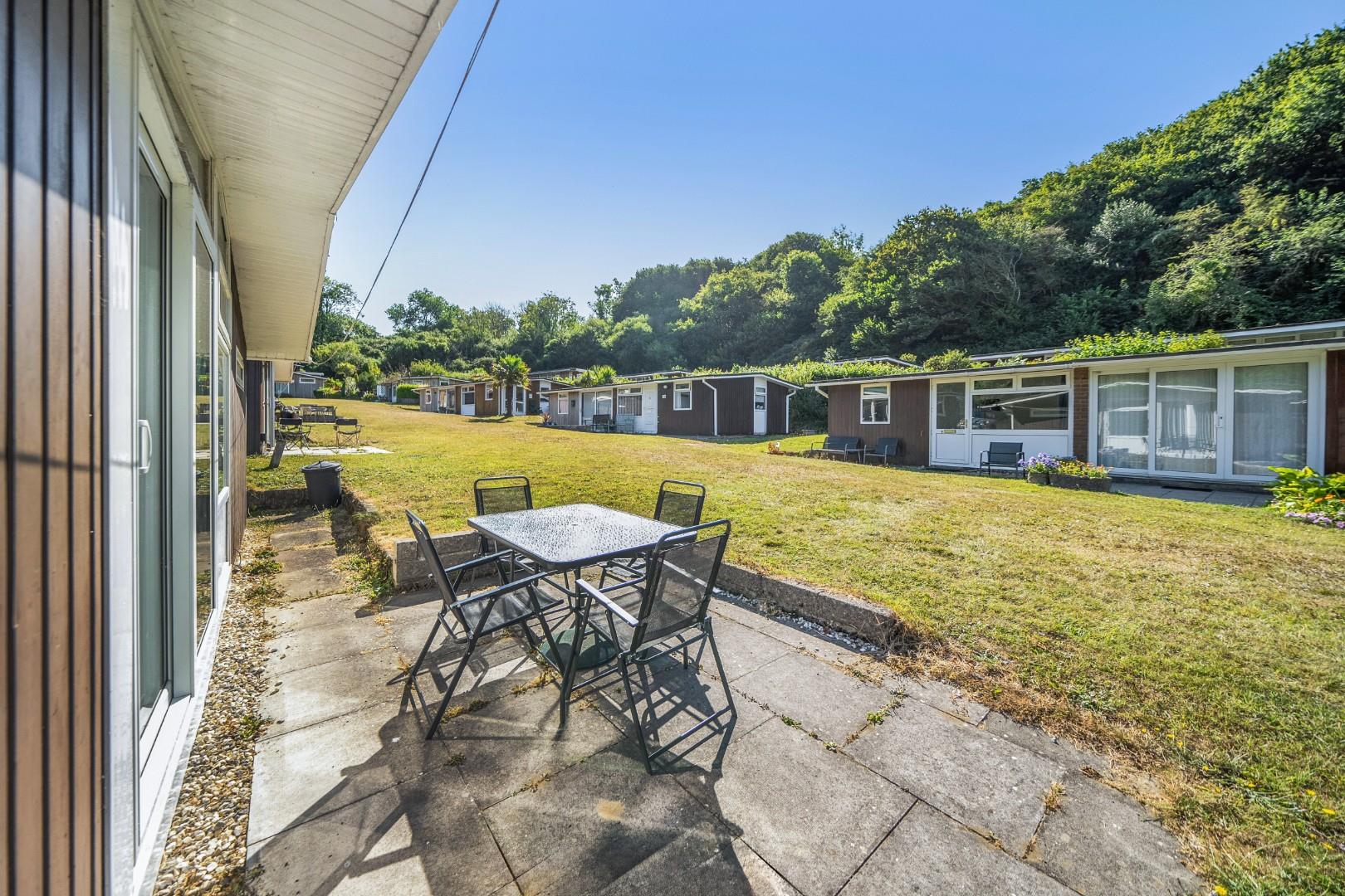Summercliff Chalets, Caswell Bay, Caswell, Swansea, SA3 3BP
